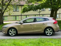 USED 2012 62 VOLVO V40 1.6 T3 SE 5d 148 BHP 