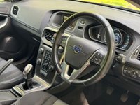 USED 2012 62 VOLVO V40 1.6 T3 SE 5d 148 BHP 