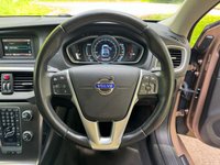 USED 2012 62 VOLVO V40 1.6 T3 SE 5d 148 BHP 