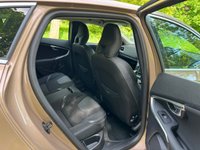 USED 2012 62 VOLVO V40 1.6 T3 SE 5d 148 BHP 