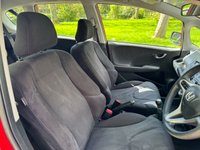 USED 2010 60 HONDA JAZZ 1.3 I-VTEC SI 5d 98 BHP 