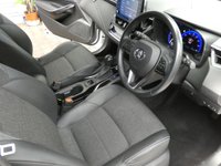 USED 2021 71 TOYOTA COROLLA 2.0 DESIGN 5d 181 BHP SAT NAV PART LEATHER REAR CAMERA PARKING SENSORS 1 OWNER TOYOTA WARRANTY TILL SEPT 2031