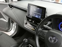 USED 2021 71 TOYOTA COROLLA 2.0 DESIGN 5d 181 BHP SAT NAV PART LEATHER REAR CAMERA PARKING SENSORS 1 OWNER TOYOTA WARRANTY TILL SEPT 2031