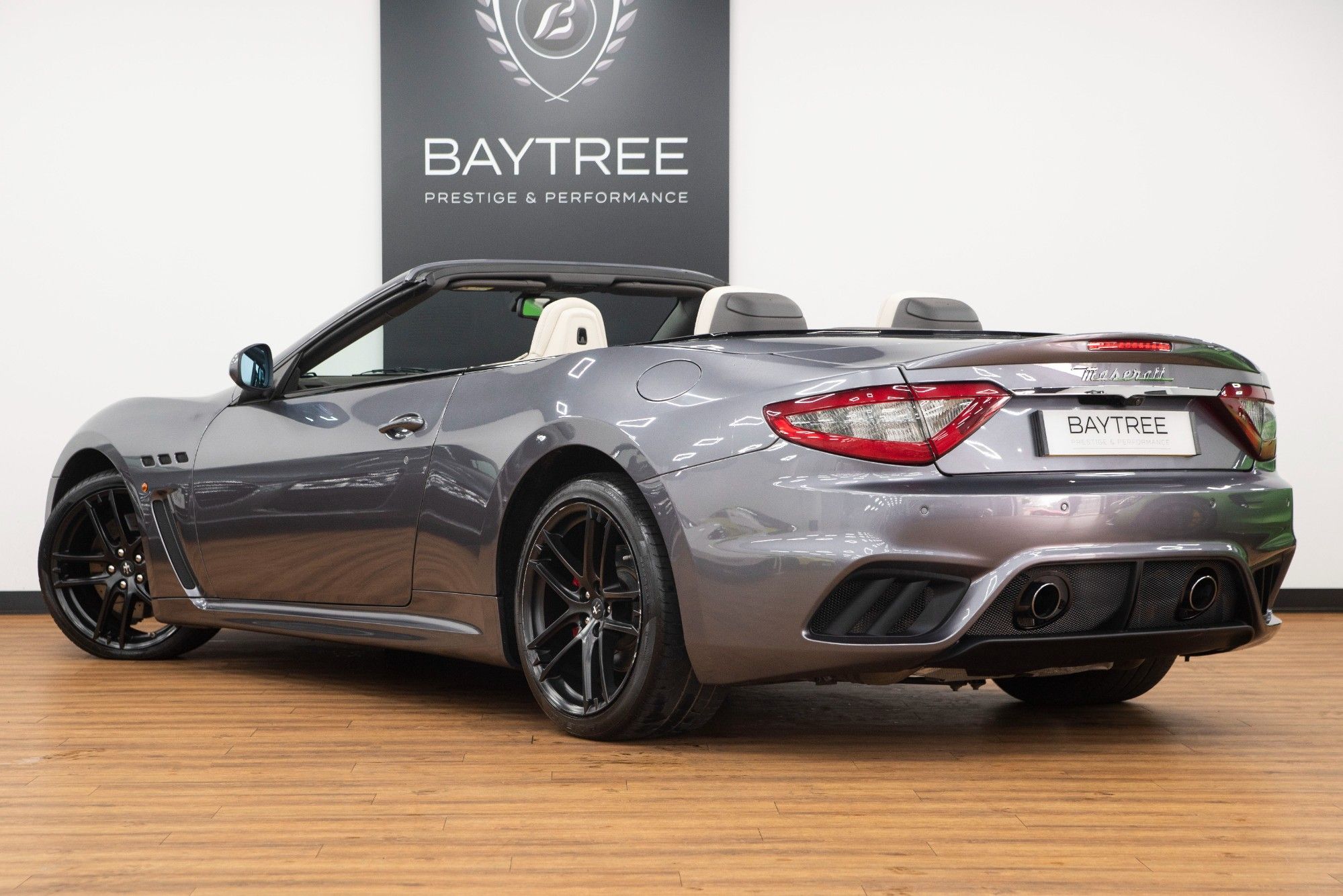 USED 2017 MASERATI GRANCABRIO 4.7 GRANCABRIO MC 