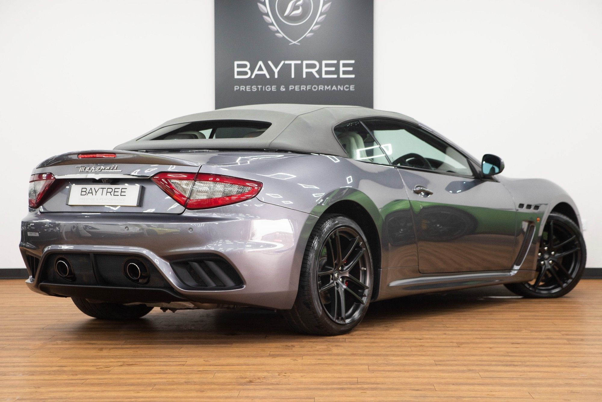 USED 2017 MASERATI GRANCABRIO 4.7 GRANCABRIO MC 