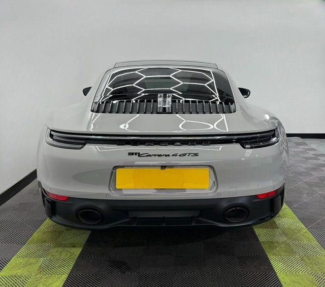 2023 PORSCHE 911 - Photo 5
