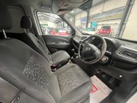 USED 2017 17 VAUXHALL COMBO 1.2L L1H1 2300 CDTI 0d 95 BHP Factory 5 Seats, NO VAT