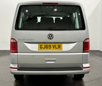 USED 2019 69 VOLKSWAGEN TRANSPORTER SHUTTLE 2.0 T32 TDI SHUTTLE SE BMT 5d 148 BHP Super Low Mileage 25679 Miles