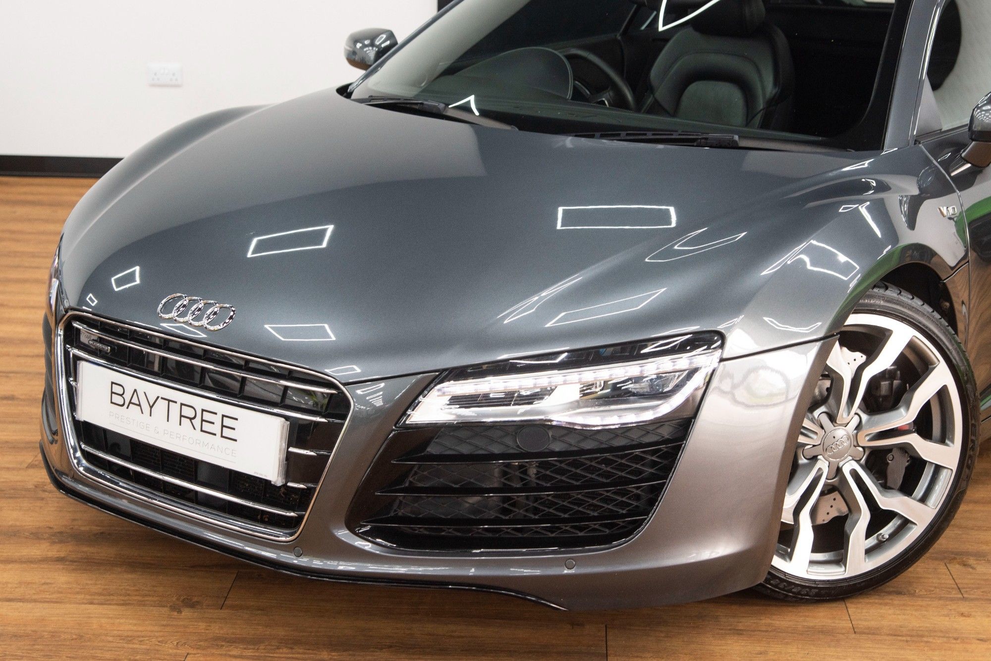 USED 2013 62 AUDI R8 5.2 V10 QUATTRO 