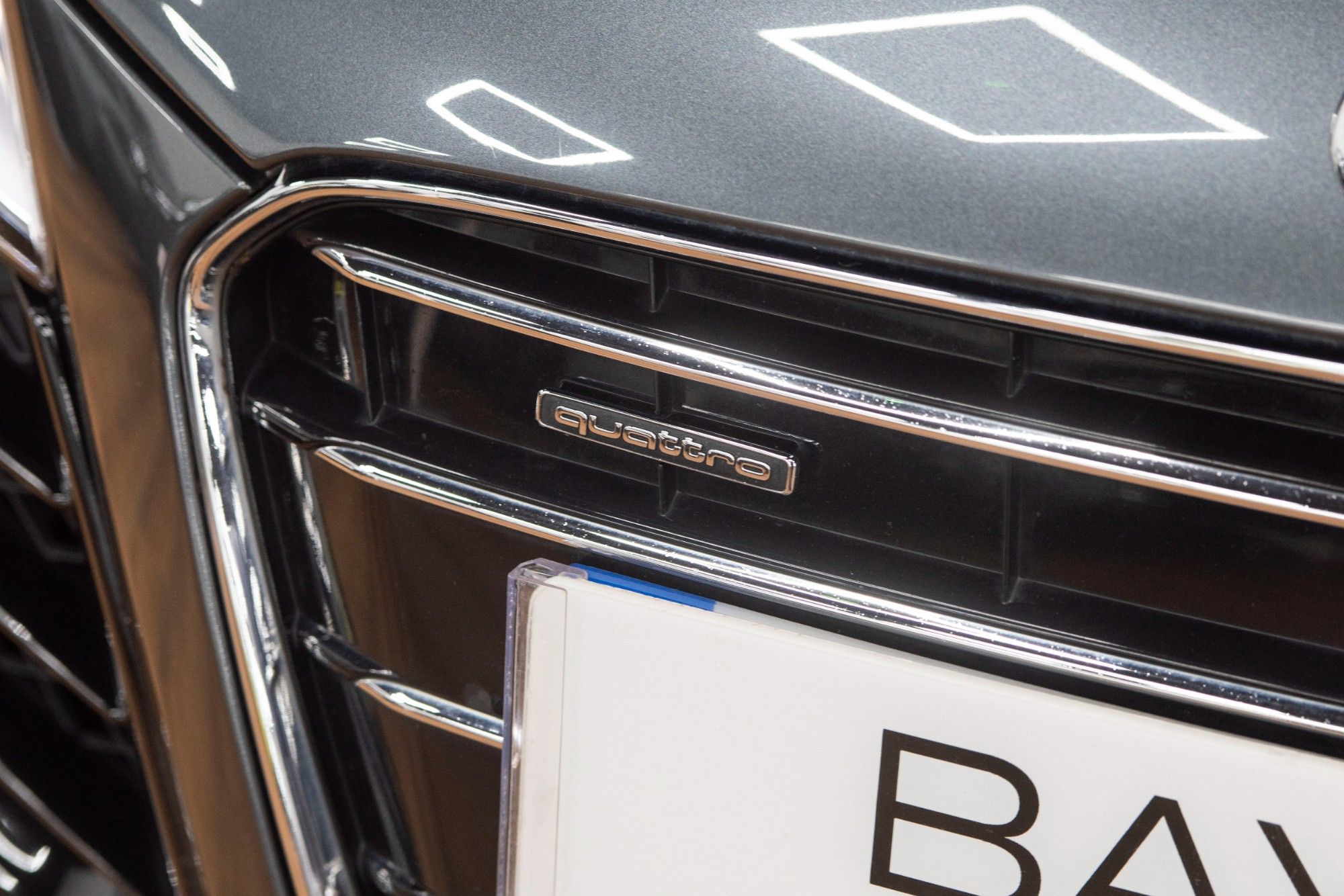 USED 2013 62 AUDI R8 5.2 V10 QUATTRO 