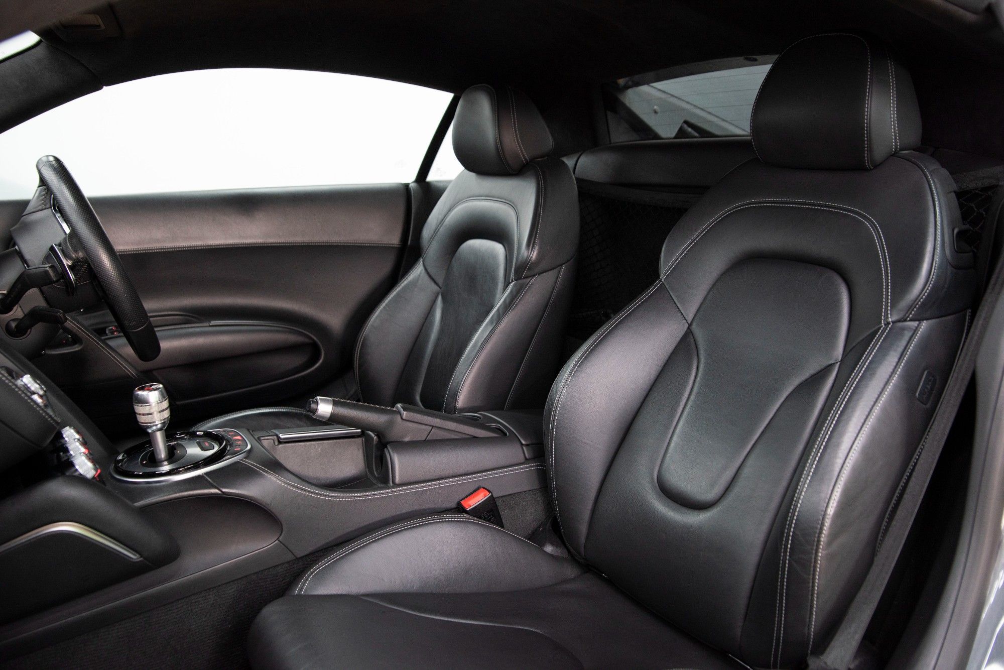USED 2013 62 AUDI R8 5.2 V10 QUATTRO 