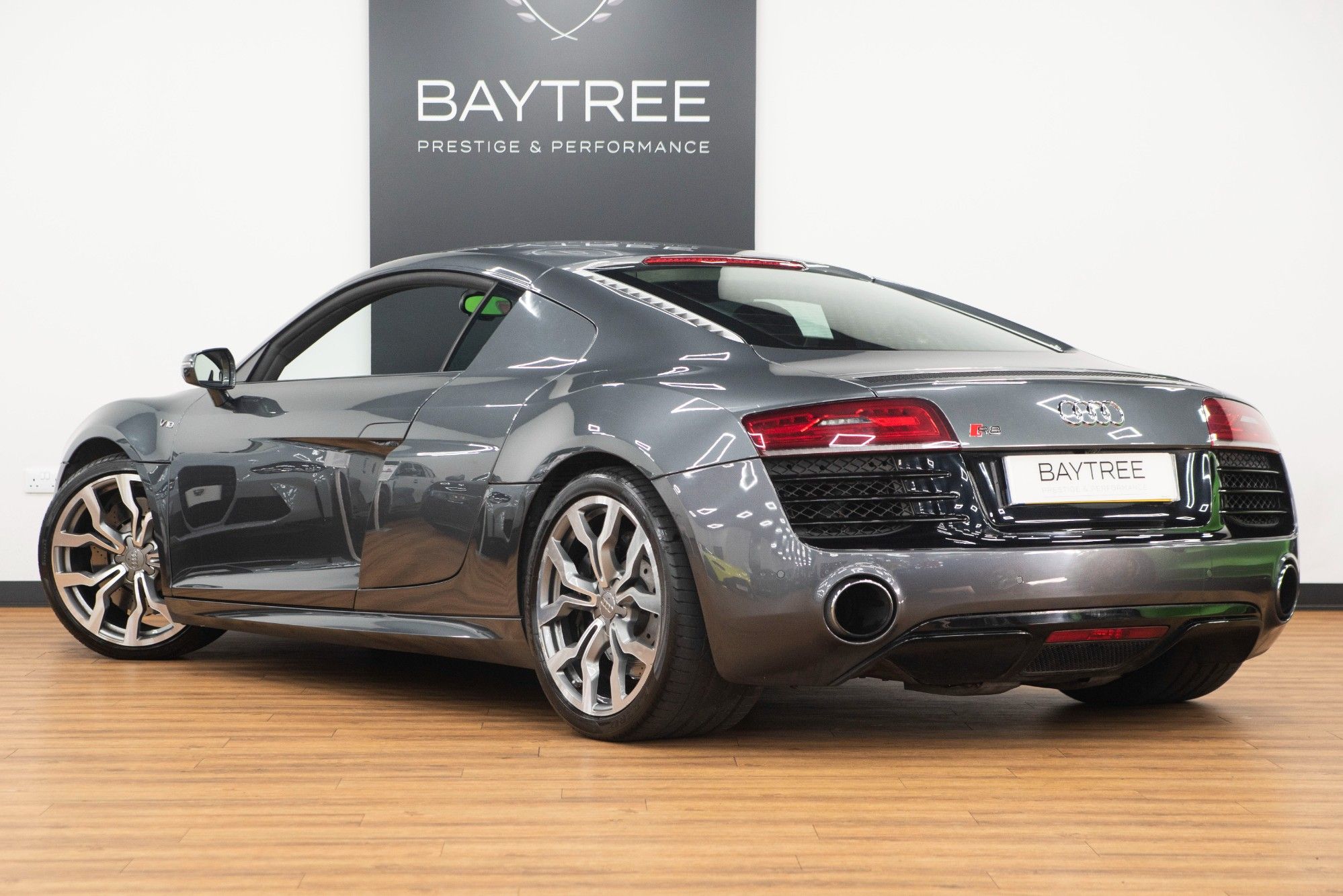 USED 2013 62 AUDI R8 5.2 V10 QUATTRO 