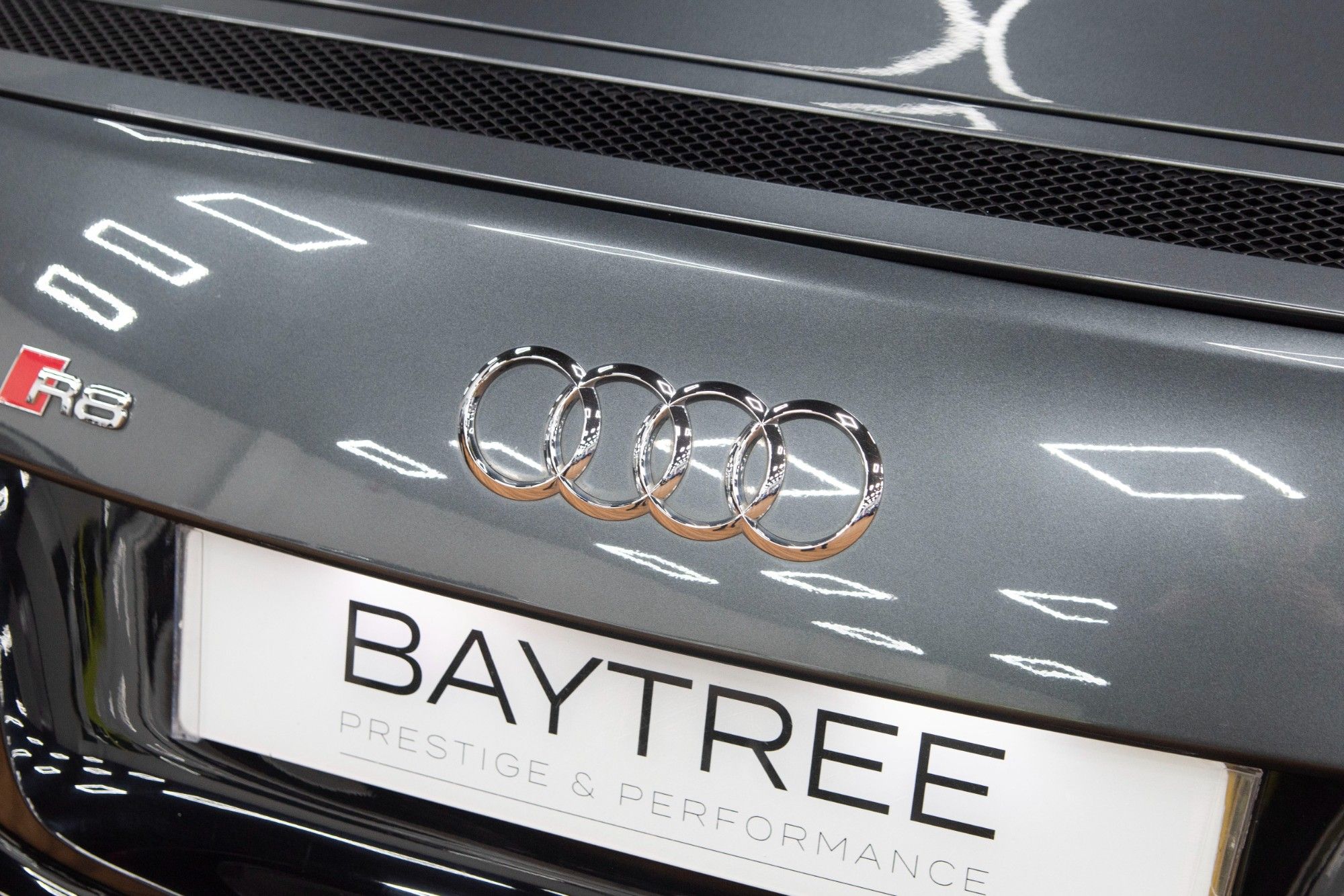 USED 2013 62 AUDI R8 5.2 V10 QUATTRO 