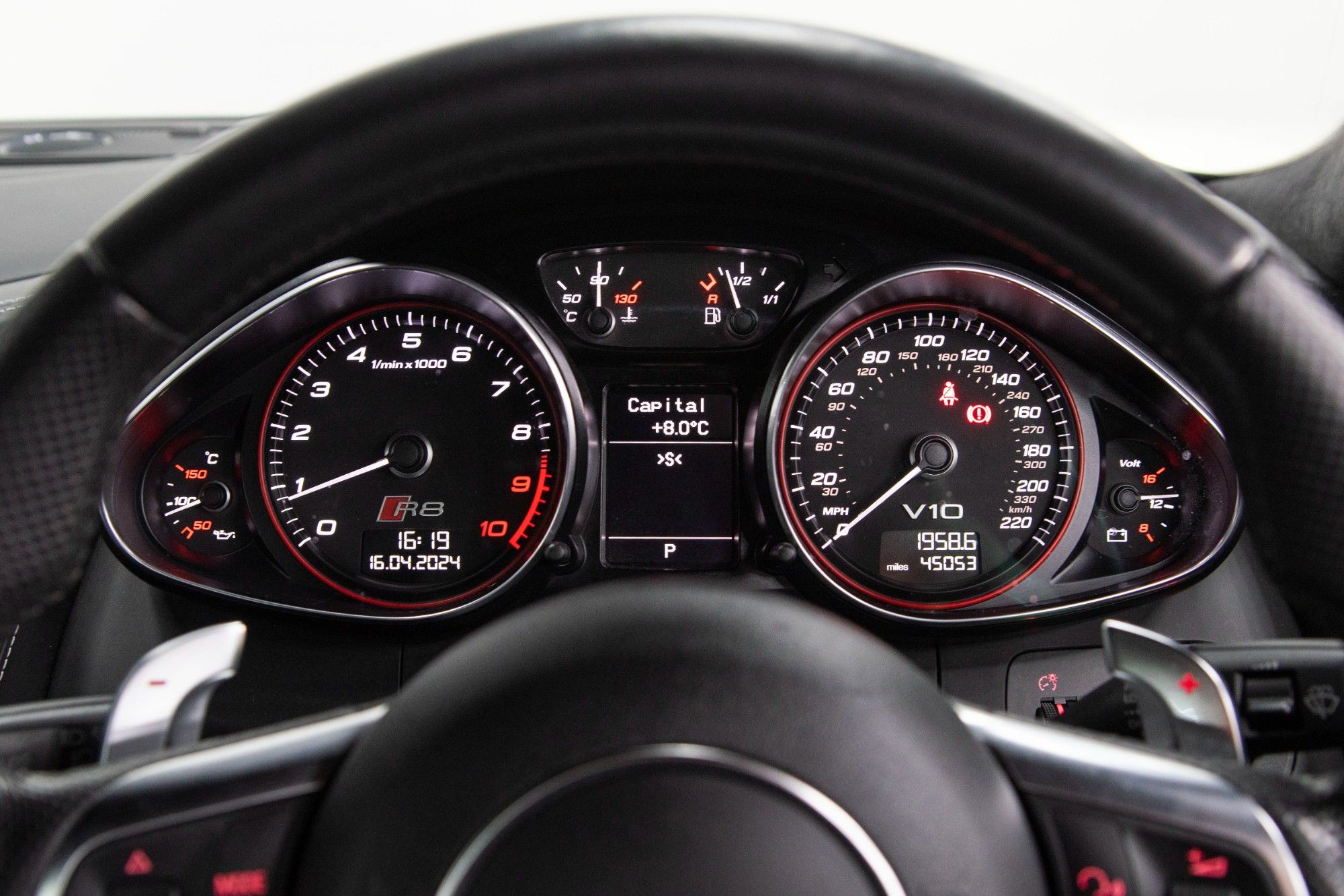 USED 2013 62 AUDI R8 5.2 V10 QUATTRO 