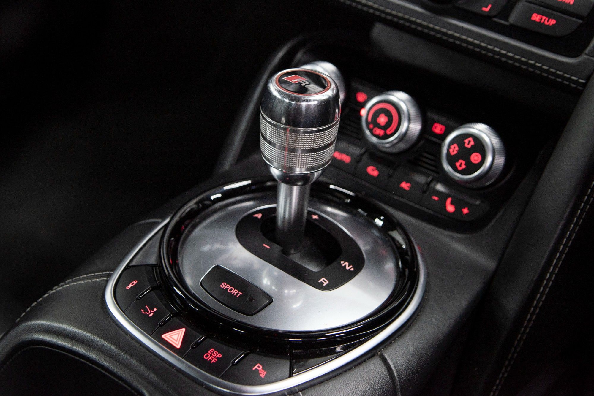 USED 2013 62 AUDI R8 5.2 V10 QUATTRO 