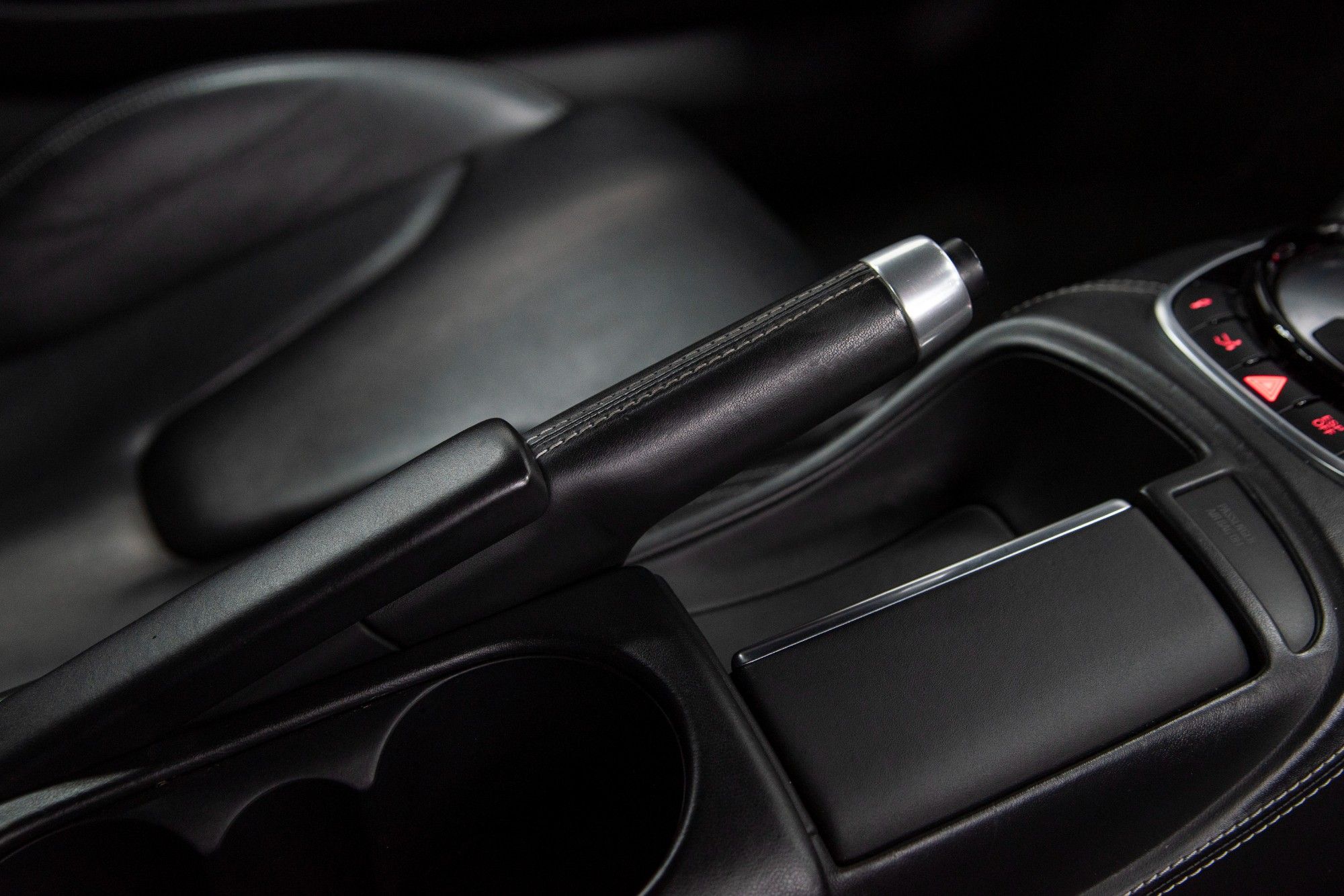 USED 2013 62 AUDI R8 5.2 V10 QUATTRO 