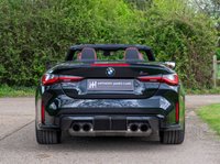 USED 2023 23 BMW M4 3.0 M4 COMPETITION M XDRIVE 2d AUTO 503 BHP ULTIMATE PACK + X DRIVE, M CARBON BUCKET SEATS, DRIVING ASSISTANT PRO PACK, M DRIVERS PACK, PARK ASSIST PRO (360 & 3D CAMERA) HARMAN KARDON SURROUND SOUND AND MORE