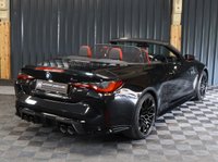 USED 2023 23 BMW M4 3.0 M4 COMPETITION M XDRIVE 2d AUTO 503 BHP ULTIMATE PACK + X DRIVE, M CARBON BUCKET SEATS, DRIVING ASSISTANT PRO PACK, M DRIVERS PACK, PARK ASSIST PRO (360 & 3D CAMERA) HARMAN KARDON SURROUND SOUND AND MORE