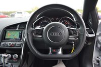 USED 2015 15 AUDI R8 5.2 V10 PLUS QUATTRO 2d 543 BHP 1 OWNER / CARBON SIDEBLADES