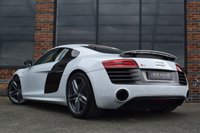 USED 2015 15 AUDI R8 5.2 V10 PLUS QUATTRO 2d 543 BHP 1 OWNER / CARBON SIDEBLADES