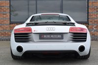 USED 2015 15 AUDI R8 5.2 V10 PLUS QUATTRO 2d 543 BHP 1 OWNER / CARBON SIDEBLADES