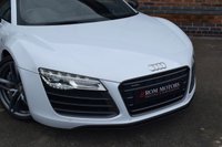 USED 2015 15 AUDI R8 5.2 V10 PLUS QUATTRO 2d 543 BHP 1 OWNER / CARBON SIDEBLADES