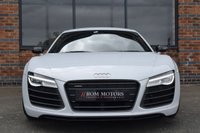 USED 2015 15 AUDI R8 5.2 V10 PLUS QUATTRO 2d 543 BHP 1 OWNER / CARBON SIDEBLADES