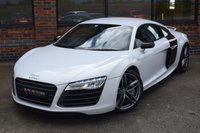 USED 2015 15 AUDI R8 5.2 V10 PLUS QUATTRO 2d 543 BHP 1 OWNER / CARBON SIDEBLADES