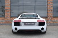 USED 2015 15 AUDI R8 5.2 V10 PLUS QUATTRO 2d 543 BHP 1 OWNER / CARBON SIDEBLADES
