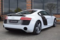 USED 2015 15 AUDI R8 5.2 V10 PLUS QUATTRO 2d 543 BHP 1 OWNER / CARBON SIDEBLADES