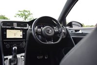 USED 2018 P VOLKSWAGEN GOLF 2.0 R TSI DSG 5d 306 BHP LEATHER / DCC / REVERSE CAMERA