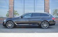 USED 2017 67 BMW 5 SERIES 3.0 540I XDRIVE M SPORT TOURING 5d 335 BHP PAN ROOF / ADAPTIVE SUSPENSION