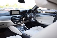USED 2017 67 BMW 5 SERIES 3.0 540I XDRIVE M SPORT TOURING 5d 335 BHP PAN ROOF / ADAPTIVE SUSPENSION