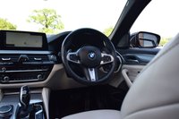 USED 2017 67 BMW 5 SERIES 3.0 540I XDRIVE M SPORT TOURING 5d 335 BHP PAN ROOF / ADAPTIVE SUSPENSION