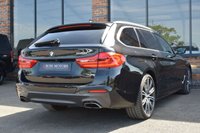 USED 2017 67 BMW 5 SERIES 3.0 540I XDRIVE M SPORT TOURING 5d 335 BHP PAN ROOF / ADAPTIVE SUSPENSION