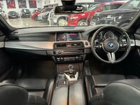 USED 2013 63 BMW M5 4.4 M5 4d 553 BHP AMAZING BMW SERVICE HISTORY + 20" ALLOYS + H/K SYS + SOFT CLOSE!
