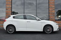 USED 2013 63 ALFA ROMEO GIULIETTA 1.4 TB MULTIAIR SPORTIVA 5d 170 BHP FSH / 18" ALLOYS / LEATHER