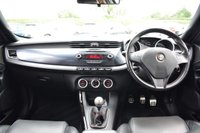 USED 2013 63 ALFA ROMEO GIULIETTA 1.4 TB MULTIAIR SPORTIVA 5d 170 BHP FSH / 18" ALLOYS / LEATHER