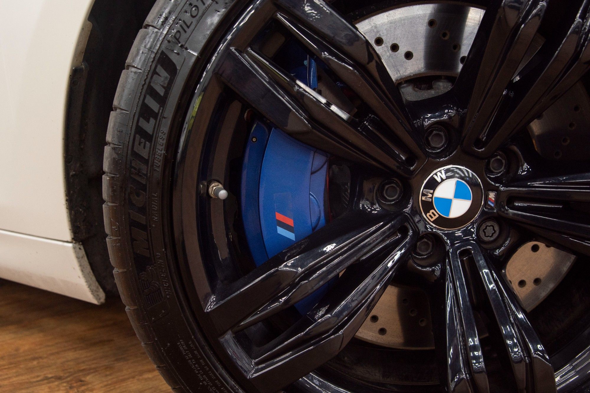 USED 2015 V BMW M6 4.4 M6 GRAN COUPE 