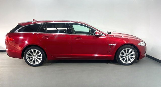 2013 JAGUAR XF - Photo 8