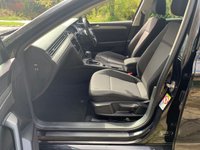 USED 2019 19 VOLKSWAGEN PASSAT 1.5 S TSI EVO DSG 4d 148 BHP 2019 VW PASSAT 'S' TSi EVO 1.5 - DSG-AUTOMATIC - APPLE CAR PLAY - 33,826 MILES ONLY - 3 FORMER KEEPERS - FULL SERVICE HISTORY