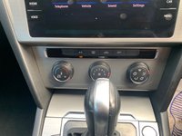 USED 2019 19 VOLKSWAGEN PASSAT 1.5 S TSI EVO DSG 4d 148 BHP 2019 VW PASSAT 'S' TSi EVO 1.5 - DSG-AUTOMATIC - APPLE CAR PLAY - 33,826 MILES ONLY - 3 FORMER KEEPERS - FULL SERVICE HISTORY