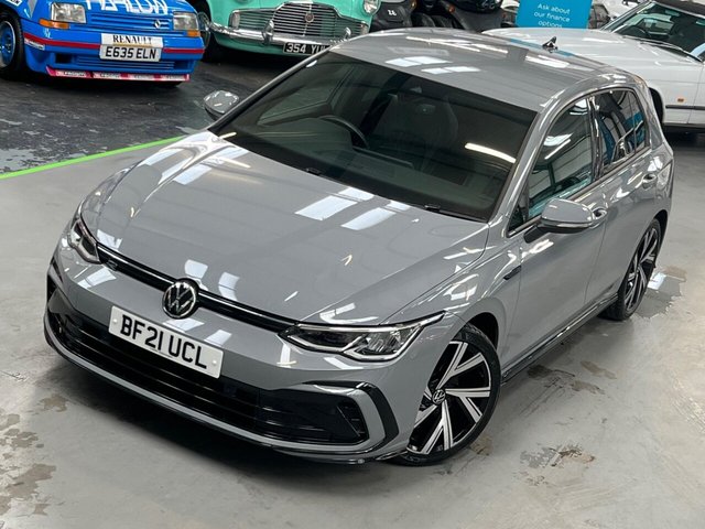 View our VOLKSWAGEN GOLF