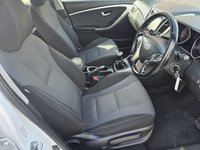 USED 2016 66 HYUNDAI I30 1.6 CRDI SE NAV BLUE DRIVE 5d 109 BHP HYUNDAI I30 1.6 CRDI SE NAV BLUE DRIVE 5d 109 BHP