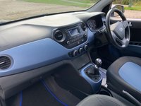 USED 2016 66 HYUNDAI I10 1.2 PREMIUM 5d 86 BHP GREAT SPEC - VERY LOW MILEAGE - FULL SERVICE HISTORY - LOW INSURANCE GROUP - IDEAL 1ST CAR / LEARNER CAR - ONLY &pound;35.00 PER YEAR ROAD TAX