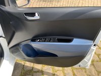 USED 2016 66 HYUNDAI I10 1.2 PREMIUM 5d 86 BHP GREAT SPEC - VERY LOW MILEAGE - FULL SERVICE HISTORY - LOW INSURANCE GROUP - IDEAL 1ST CAR / LEARNER CAR - ONLY &pound;35.00 PER YEAR ROAD TAX