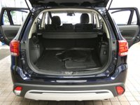 USED 2019 69 MITSUBISHI OUTLANDER 2.0 DESIGN 5d 148 BHP STUNNING EXAMPLE APP SAT NAV ANDROID APPLE CARPLAY HEATED SEATS REAR VIEW CAMERA 1 OWNER EXCELLENT SERVICE HISTORY MITSUBISHI WARRANTY TILL OCT 2024