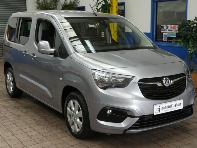 2021 21 Vauxhall Combo Life 1.2 SE S/S 5d 129 BHP