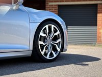 USED 2011 11 AUDI R8 5.2L V10 QUATTRO 2d 518 BHP 