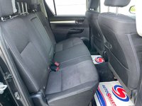 USED 2017 17 TOYOTA HI-LUX 2.4 INVINCIBLE 4WD D-4D DCB 148 BHP ** NO VAT * CANOPY+REVERSING CAMERA